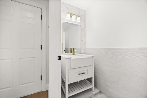 Adosado en venta en Orlando, Florida, 6 dormitorios, 292.08 m2 № 1846959 - foto 14