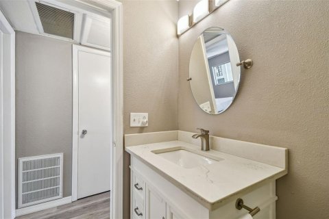 Condo in Seminole, Florida, 1 bedroom  № 1782670 - photo 21