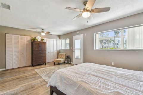 Condo in Seminole, Florida, 1 bedroom  № 1782670 - photo 25