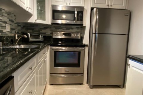 Condominio en venta en North Miami Beach, Florida, 1 dormitorio, 74.6 m2 № 1890870 - foto 8