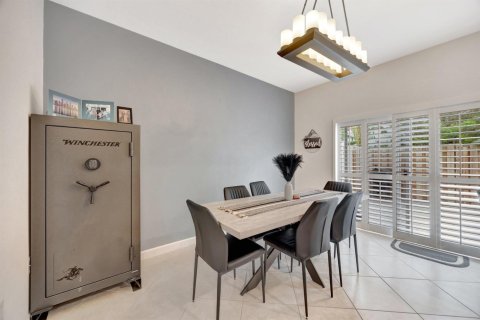 Touwnhouse à vendre à Homestead, Floride: 3 chambres, 133.97 m2 № 2154997 - photo 8