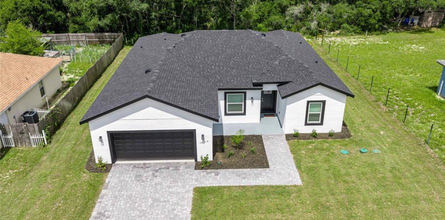 House in Ocala, Florida 4 bedrooms, 181.35 sq.m. № 2224903