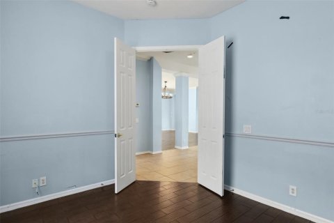 House in Tampa, Florida 4 bedrooms, 334.54 sq.m. № 1751578 - photo 30
