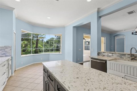 House in Tampa, Florida 4 bedrooms, 334.54 sq.m. № 1751578 - photo 12