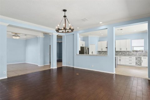 House in Tampa, Florida 4 bedrooms, 334.54 sq.m. № 1751578 - photo 7