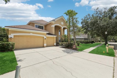 House in Tampa, Florida 4 bedrooms, 334.54 sq.m. № 1751578 - photo 18