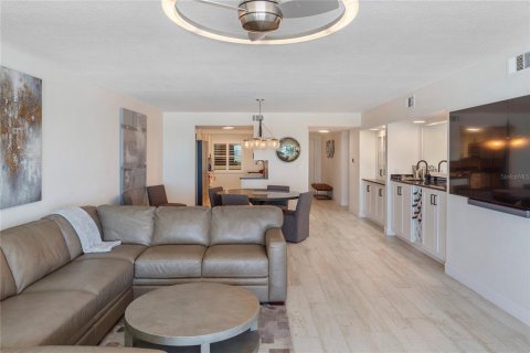 Купить кондоминиум в Бельэр-Бич, Флорида 3 комнаты, 129.13м2, № 2092286 - фото 9