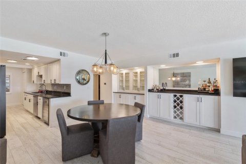 Купить кондоминиум в Бельэр-Бич, Флорида 3 комнаты, 129.13м2, № 2092286 - фото 14