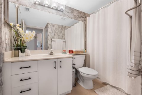 Condo in Sunrise, Florida, 2 bedrooms  № 1748341 - photo 29