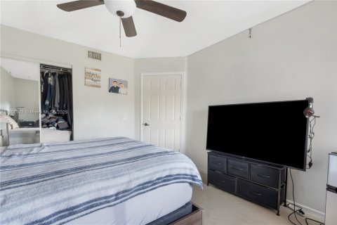 Condo in Sunrise, Florida, 2 bedrooms  № 1748341 - photo 28