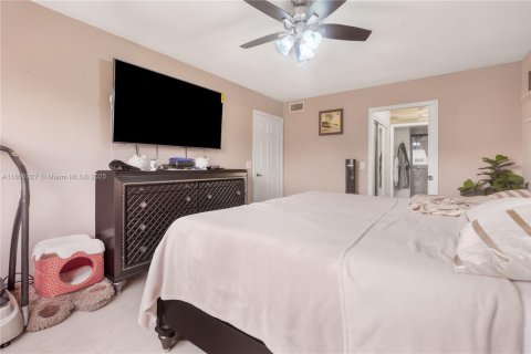 Condo in Sunrise, Florida, 2 bedrooms  № 1748341 - photo 21