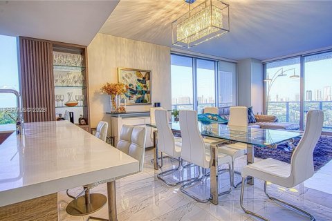 Купить кондоминиум в Норт-Майами-Бич, Флорида 3 спальни, 144.56м2, № 2089173 - фото 7