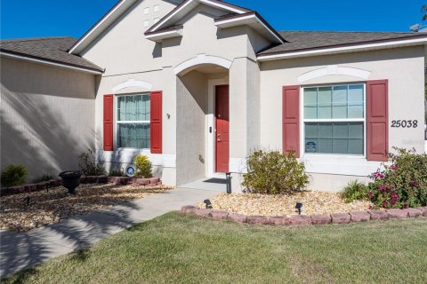 Villa ou maison à vendre à Newberry, Floride: 4 chambres, 225.94 m2 № 1566264 - photo 1