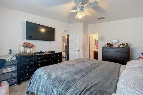 House in Mount Dora, Florida 4 bedrooms, 162.39 sq.m. № 1910000 - photo 20