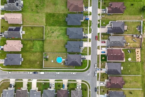 House in Mount Dora, Florida 4 bedrooms, 162.39 sq.m. № 1910000 - photo 29