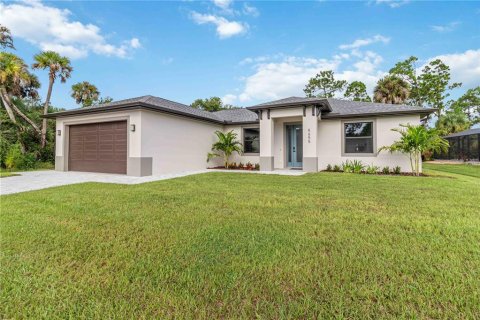 Villa ou maison à vendre à North Port, Floride: 3 chambres, 156.08 m2 № 1913326 - photo 2