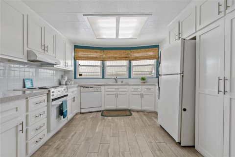 Appartement à louer à Palm Harbor, Floride: 2 chambres, 87.7 m2 № 2106289 - photo 17