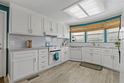 Appartement à louer à Palm Harbor, Floride: 2 chambres, 87.7 m2 № 2106289 - photo 4