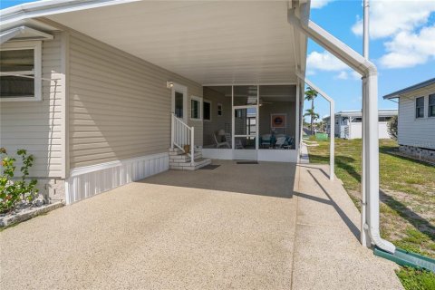 Appartement à louer à Palm Harbor, Floride: 2 chambres, 87.7 m2 № 2106289 - photo 2