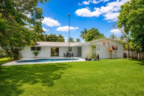 Villa ou maison à vendre à Miami, Floride: 3 chambres, 159.98 m2 № 2083905 - photo 13