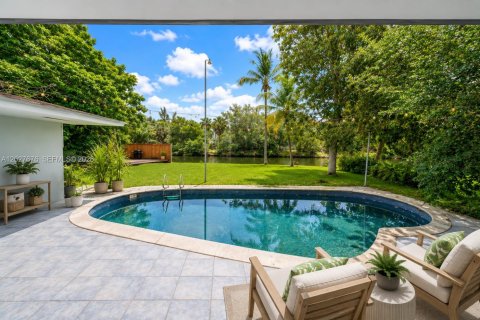 Villa ou maison à vendre à Miami, Floride: 3 chambres, 159.98 m2 № 2083905 - photo 15