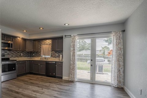 Casa en alquiler en Lakeland, Florida, 4 dormitorios, 152.92 m2 № 1912980 - foto 10