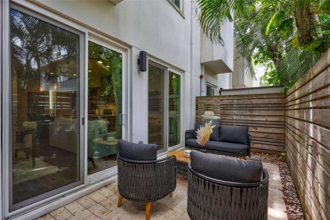 Adosado en alquiler en Saint Petersburg, Florida, 2 dormitorios, 152.36 m2 № 1885554 - foto 12