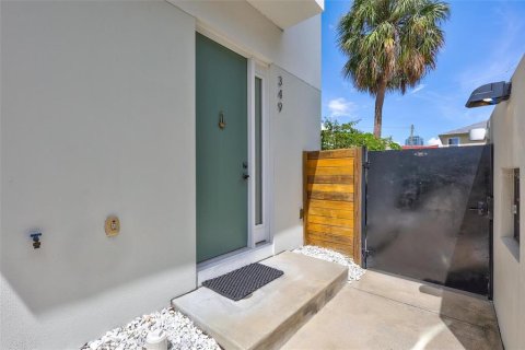 Adosado en alquiler en Saint Petersburg, Florida, 2 dormitorios, 152.36 m2 № 1885554 - foto 29