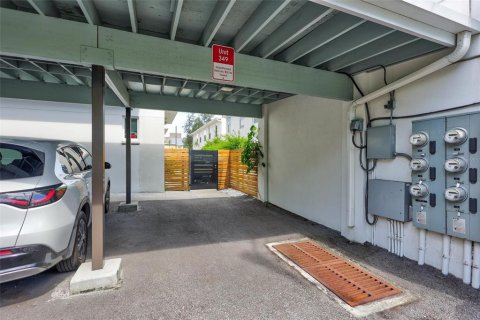 Adosado en alquiler en Saint Petersburg, Florida, 2 dormitorios, 152.36 m2 № 1885554 - foto 30