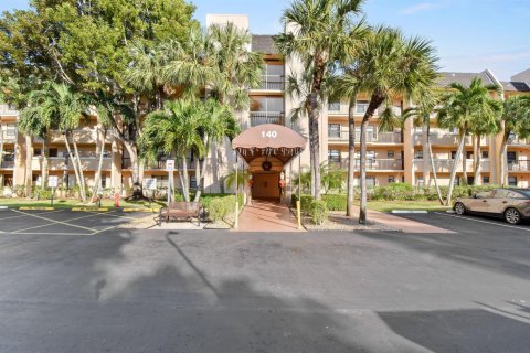 Condo in West Palm Beach, Florida, 2 bedrooms № 2082558 - photo 22