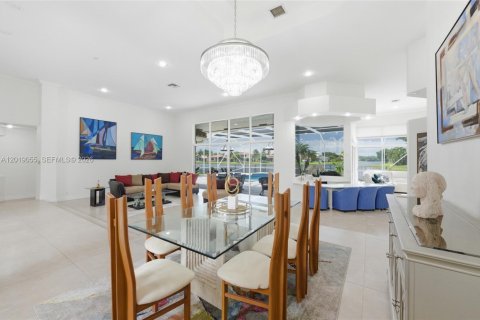 Casa en venta en Weston, Florida, 5 dormitorios, 348.94 m2 № 2084893 - foto 7