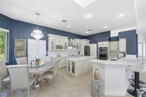 Casa en venta en Weston, Florida, 5 dormitorios, 348.94 m2 № 2084893 - foto 14