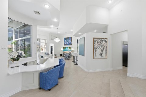 Casa en venta en Weston, Florida, 5 dormitorios, 348.94 m2 № 2084893 - foto 10
