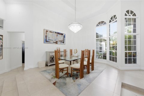 Casa en venta en Weston, Florida, 5 dormitorios, 348.94 m2 № 2084893 - foto 8