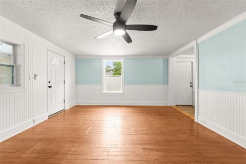 Villa ou maison à vendre à Saint Petersburg, Floride: 2 chambres, 119.29 m2 № 2389428 - photo 4