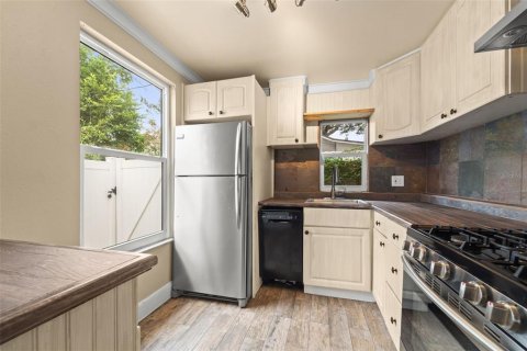Villa ou maison à vendre à Saint Petersburg, Floride: 2 chambres, 119.29 m2 № 2389428 - photo 11