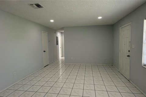 House in Kissimmee, Florida 2 bedrooms, 92.9 sq.m. № 1899143 - photo 5
