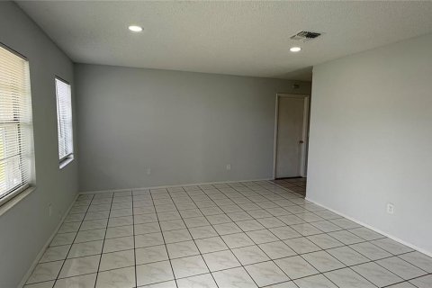 House in Kissimmee, Florida 2 bedrooms, 92.9 sq.m. № 1899143 - photo 10