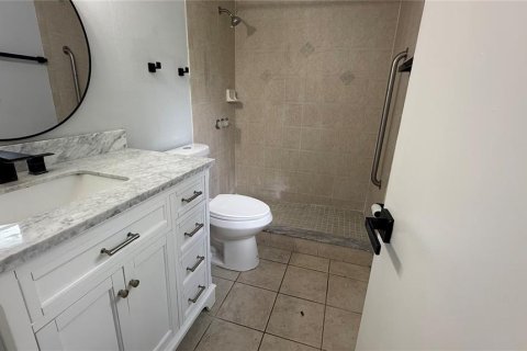 Villa ou maison à louer à Kissimmee, Floride: 2 chambres, 92.9 m2 № 1899143 - photo 30
