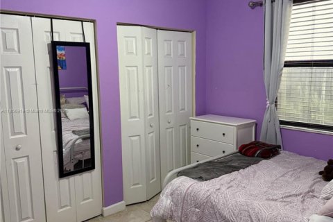 House in Homestead, Florida 4 bedrooms, 185.06 sq.m. № 1889190 - photo 16