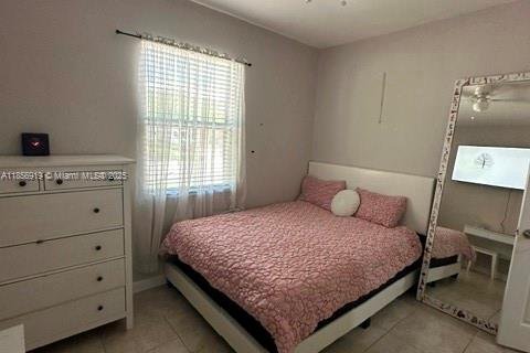 House in Homestead, Florida 4 bedrooms, 185.06 sq.m. № 1889190 - photo 10