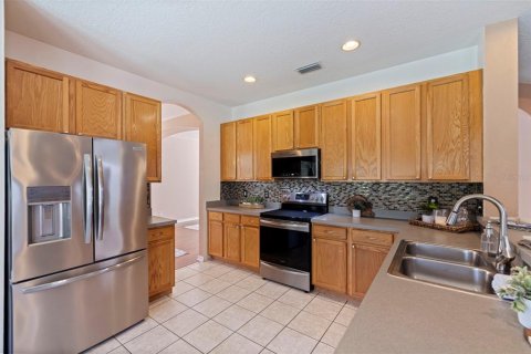 Villa ou maison à vendre à Tampa, Floride: 4 chambres, 267.56 m2 № 2423899 - photo 15