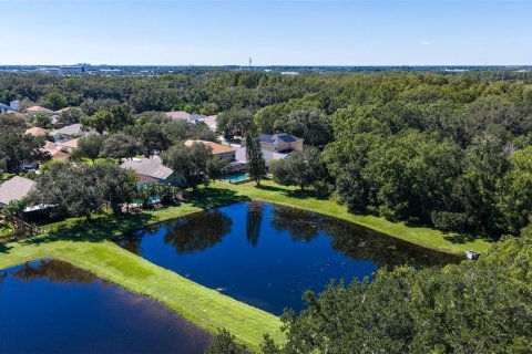 Villa ou maison à vendre à Tampa, Floride: 4 chambres, 267.56 m2 № 2423899 - photo 4