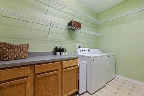 Villa ou maison à vendre à Tampa, Floride: 4 chambres, 267.56 m2 № 2423899 - photo 23
