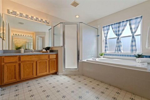 Villa ou maison à vendre à Tampa, Floride: 4 chambres, 267.56 m2 № 2423899 - photo 30