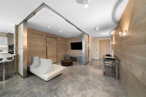 Купить кондоминиум в Ки-Бискейн, Флорида 2 спальни, 170.01м2, № 2008002 - фото 14