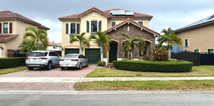 Villa ou maison à Homestead, Floride 4 chambres, 235.69 m2 № 1933598