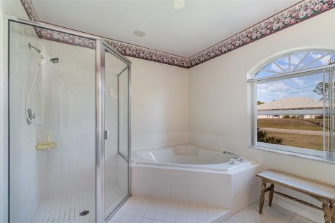 Villa ou maison à vendre à North Port, Floride: 3 chambres, 168.43 m2 № 1866781 - photo 27