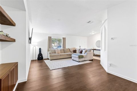 Villa ou maison à vendre à Winter Springs, Floride: 4 chambres, 164.34 m2 № 2096703 - photo 8