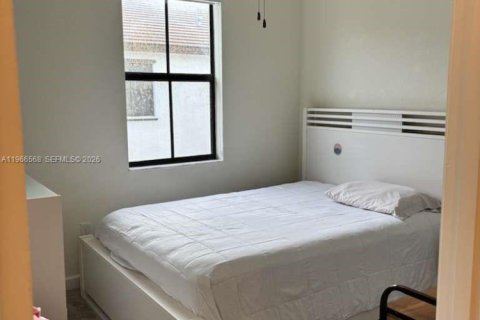 Купить таунхаус в Хайалиа, Флорида 3 спальни, 138.05м2, № 2080253 - фото 15